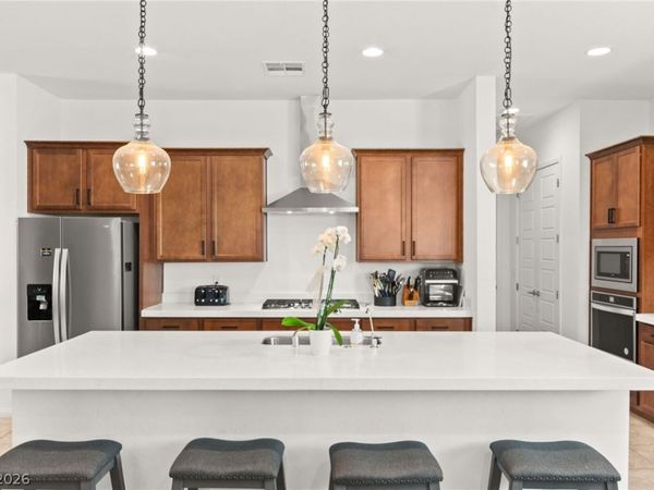 10160 Tree Blossom Avenue, Las Vegas, NV 89166
