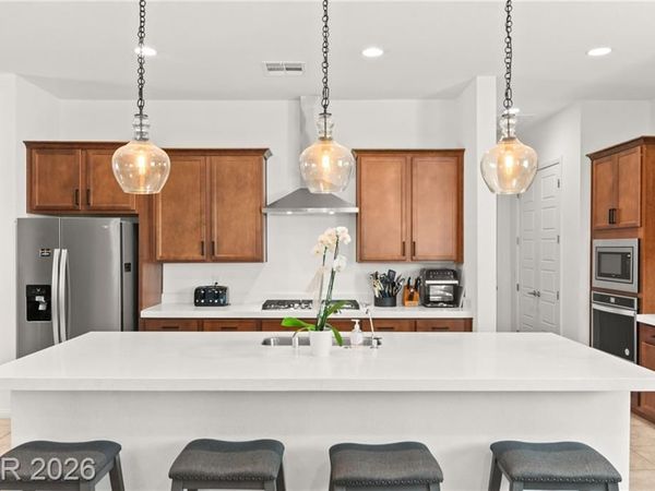 10160 Tree Blossom Avenue, Las Vegas, NV 89166