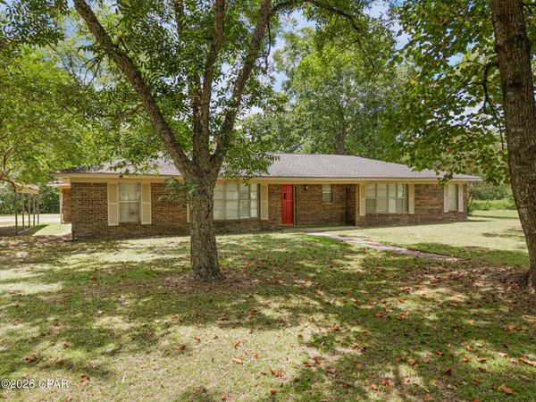 1208 Alex Brown Road , Bonifay, FL 32425