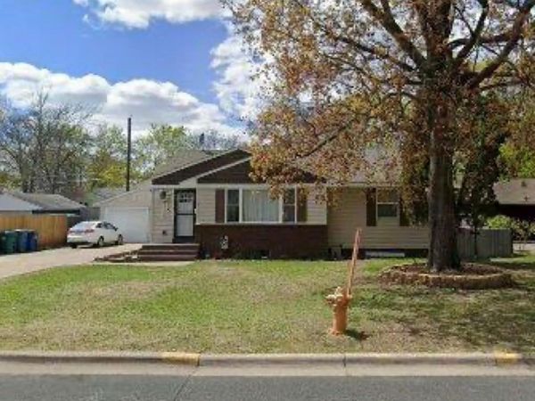 5060 Clearview Street NE, Fridley, MN 55421