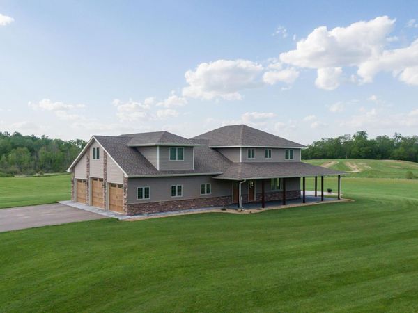 6699 313th Avenue NE, North Branch, MN 55056