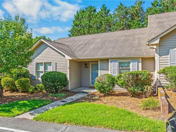 1216 Watermark Court, High Point, NC 27265