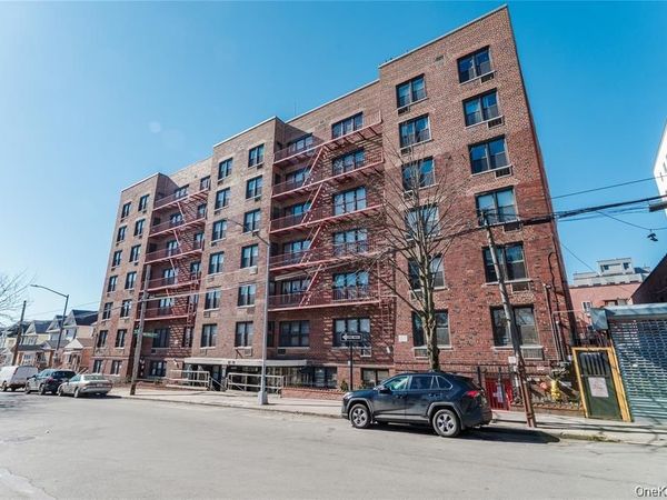 87-70 173rd St , Unit 7h, Jamaica, NY 11432