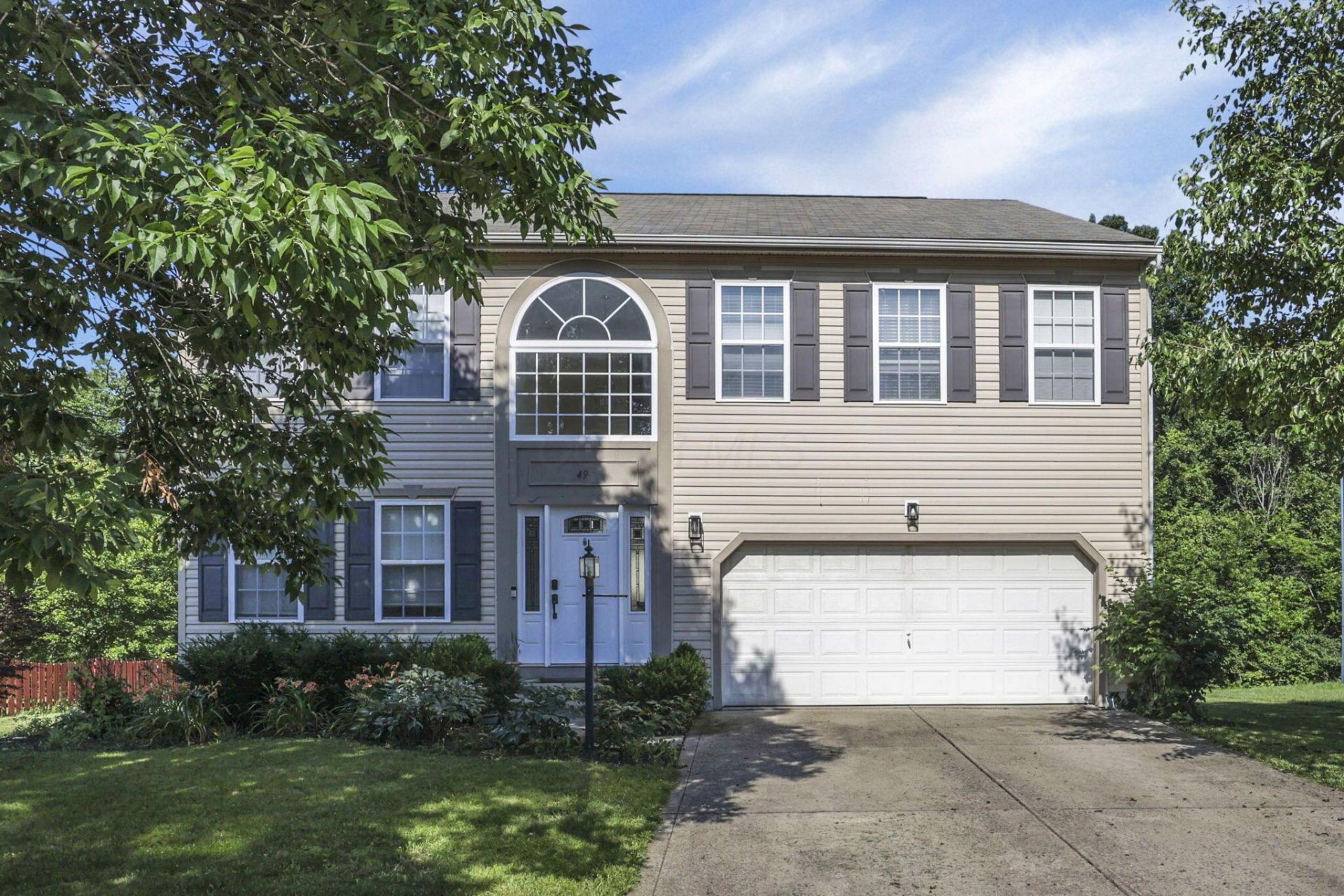 49 Knights Bridge Drive W, Pickerington, OH 43147 Main Photo