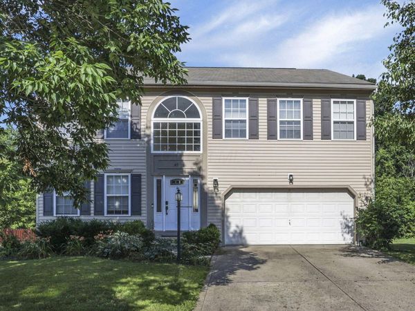 49 Knights Bridge Drive W, Pickerington, OH 43147