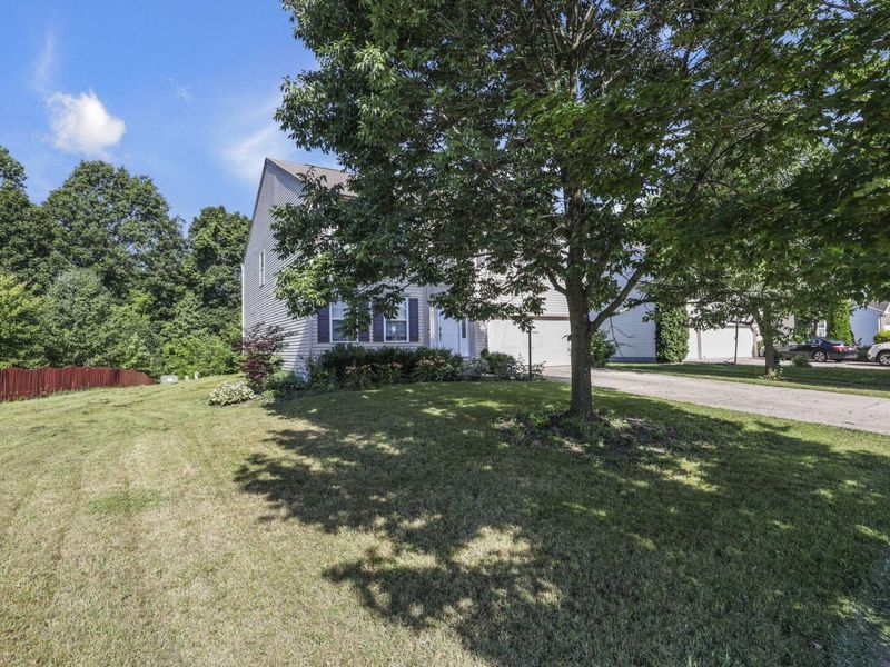 49 Knights Bridge Drive W, Pickerington, OH 43147 Photo 2
