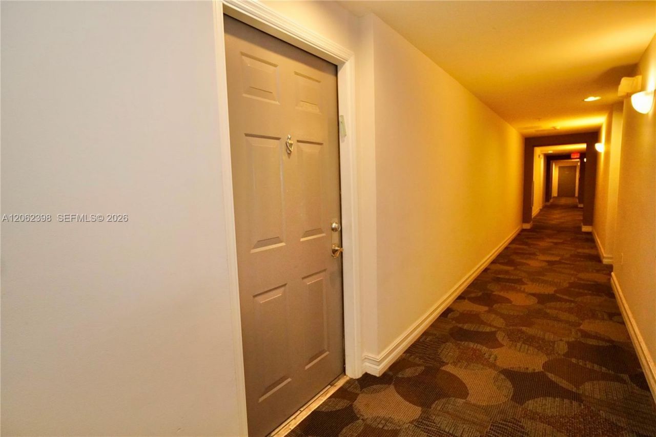 1900 Van Buren St, Unit 118B, Hollywood, FL 33020 Photo