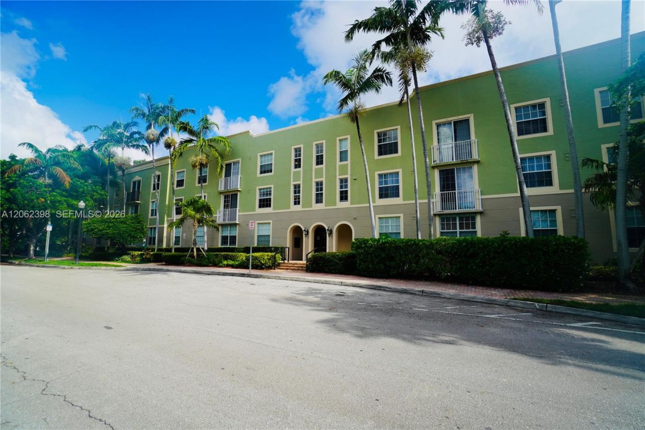 1900 Van Buren St, Unit 118B, Hollywood, FL 33020 Photo