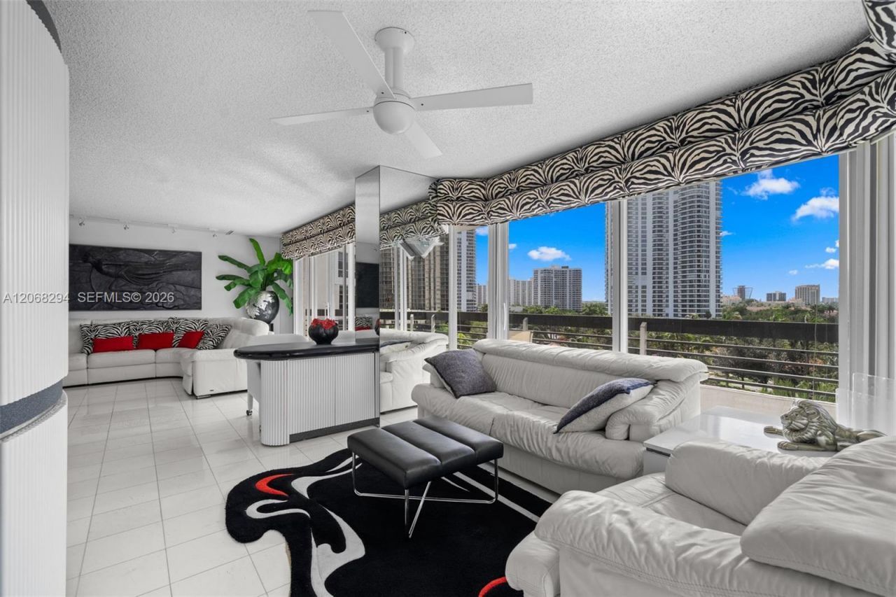 19101 NE 36th Ct , Unit 807, Aventura, FL 33180 Photo
