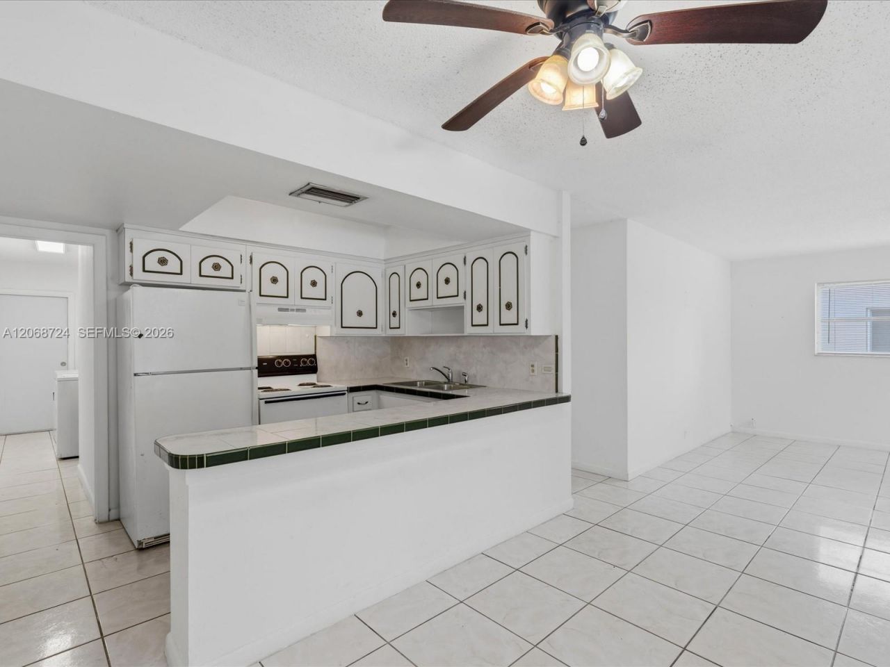 4815 SW 65th Way, Davie, FL 33314 Photo