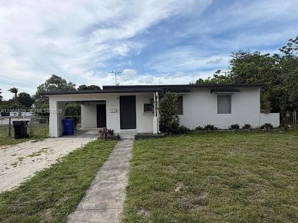1431 NW 10th Pl, Fort Lauderdale, FL 33311