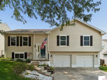 4406 N 147th Street, Omaha, NE 68116