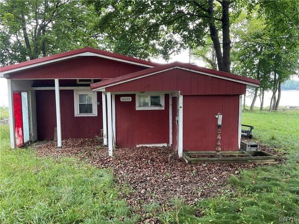 9598 1737 , Brownville, NY 13615