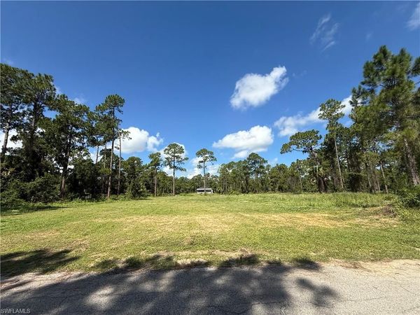 9 Hines AVE , LEHIGH ACRES, FL 33936