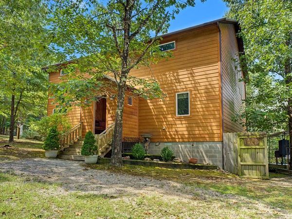 66 County Road 2071 , Eureka Springs, AR 72632
