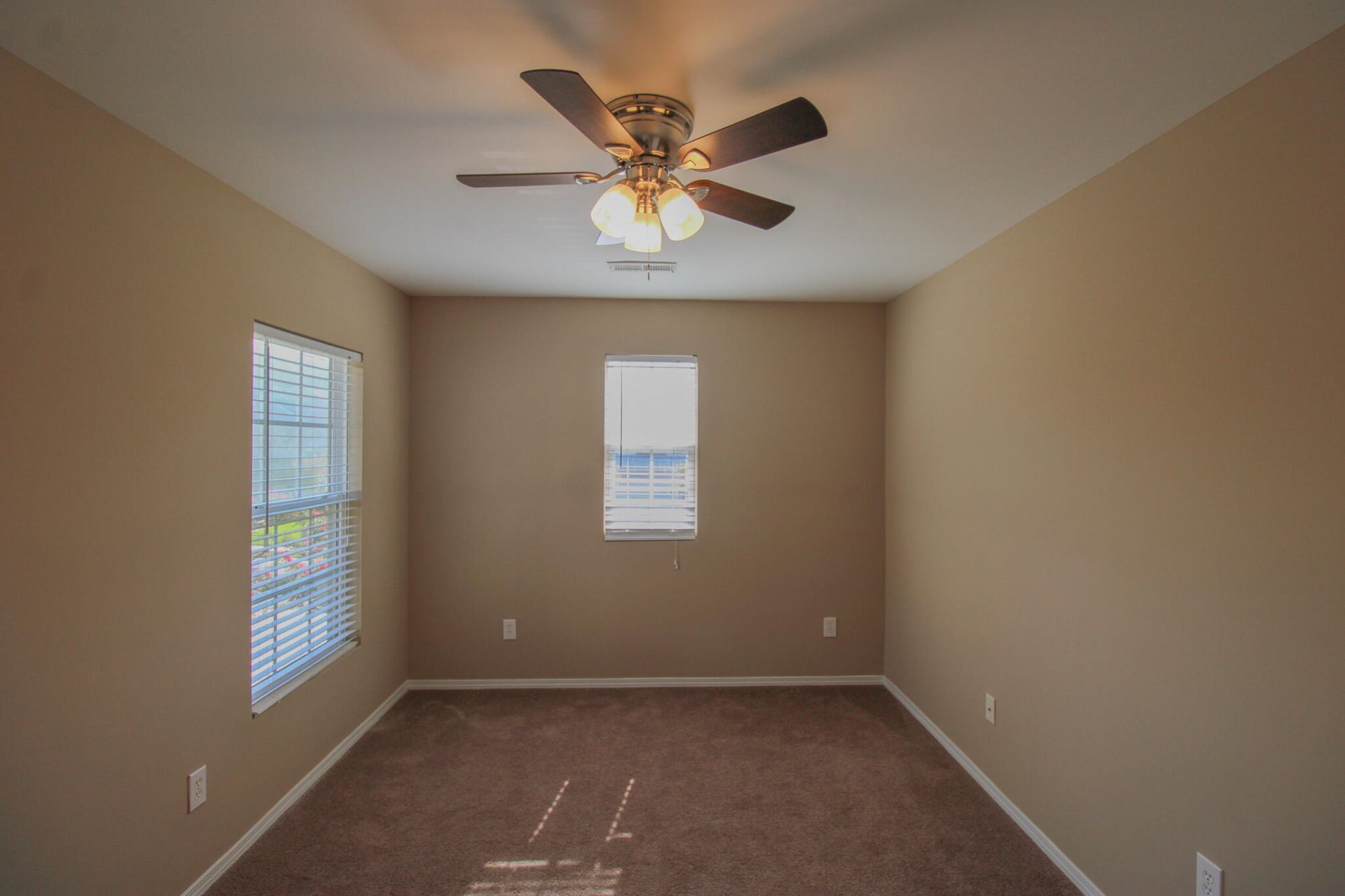 8811 Kellum Drive Photo 15