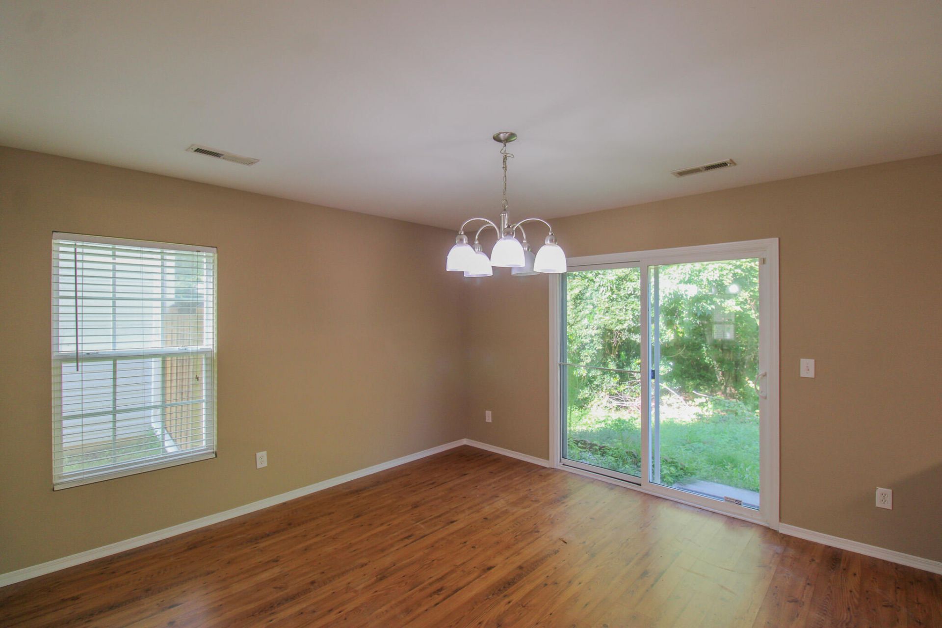 8811 Kellum Drive Photo 6
