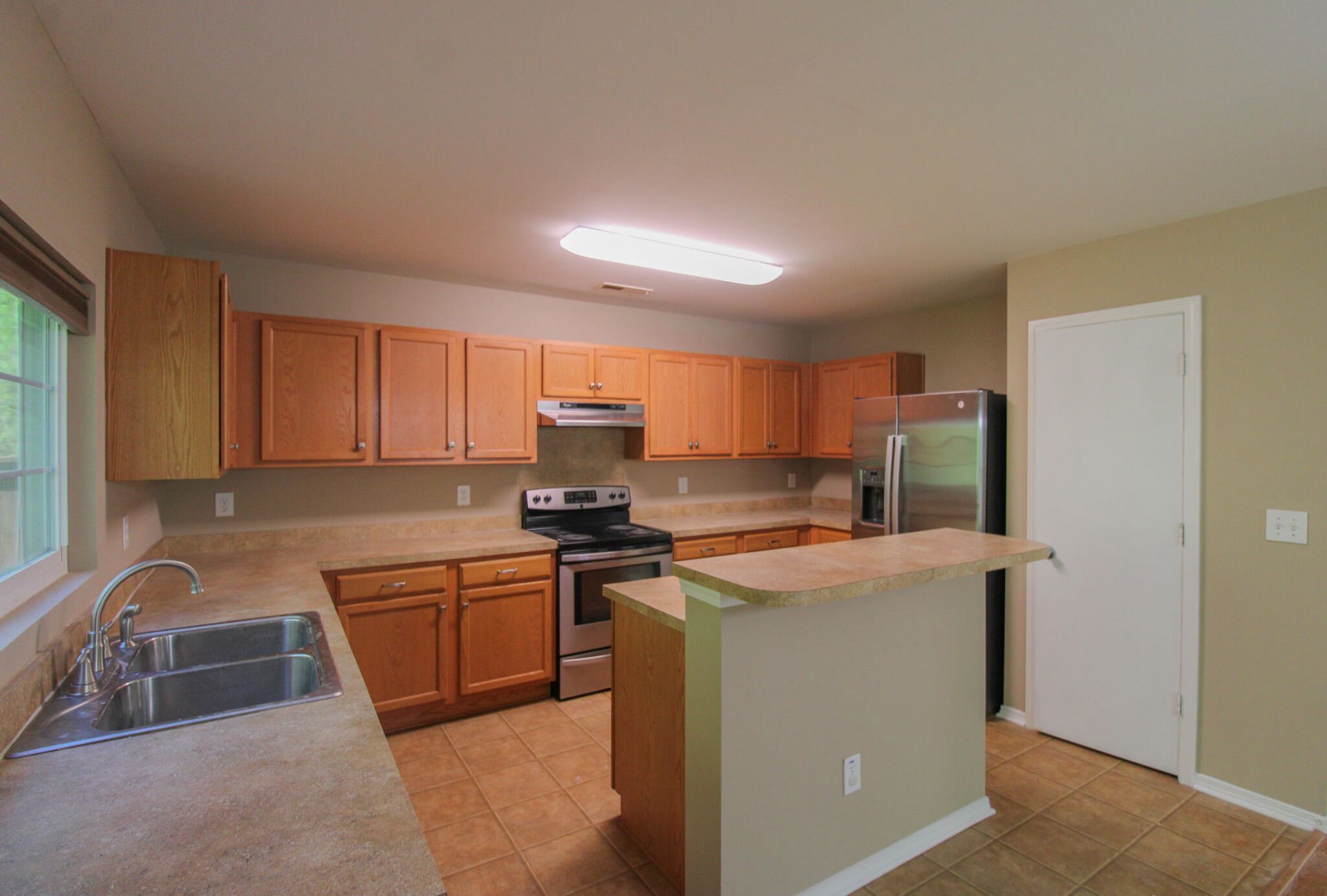 8811 Kellum Drive Photo 9