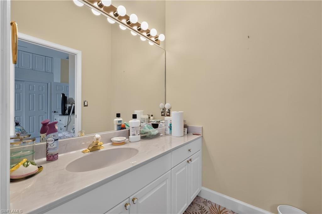 2317 Island Cove Cir N, Naples, FL 34109 Photo
