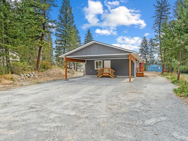 107 Lilac Ln, Newport, WA 99156
