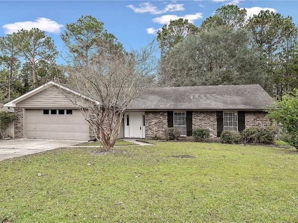 515 LAKE SARDIS Drive , Slidell, LA 70461