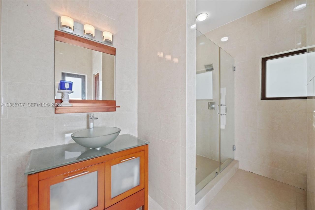 7701 Old Cutler Rd , Coral Gables, FL 33143 Photo