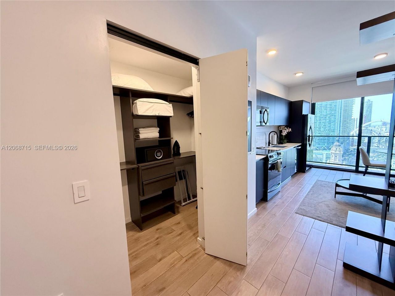 398 NE 5th St , Unit 2203, Miami, FL 33132 Photo