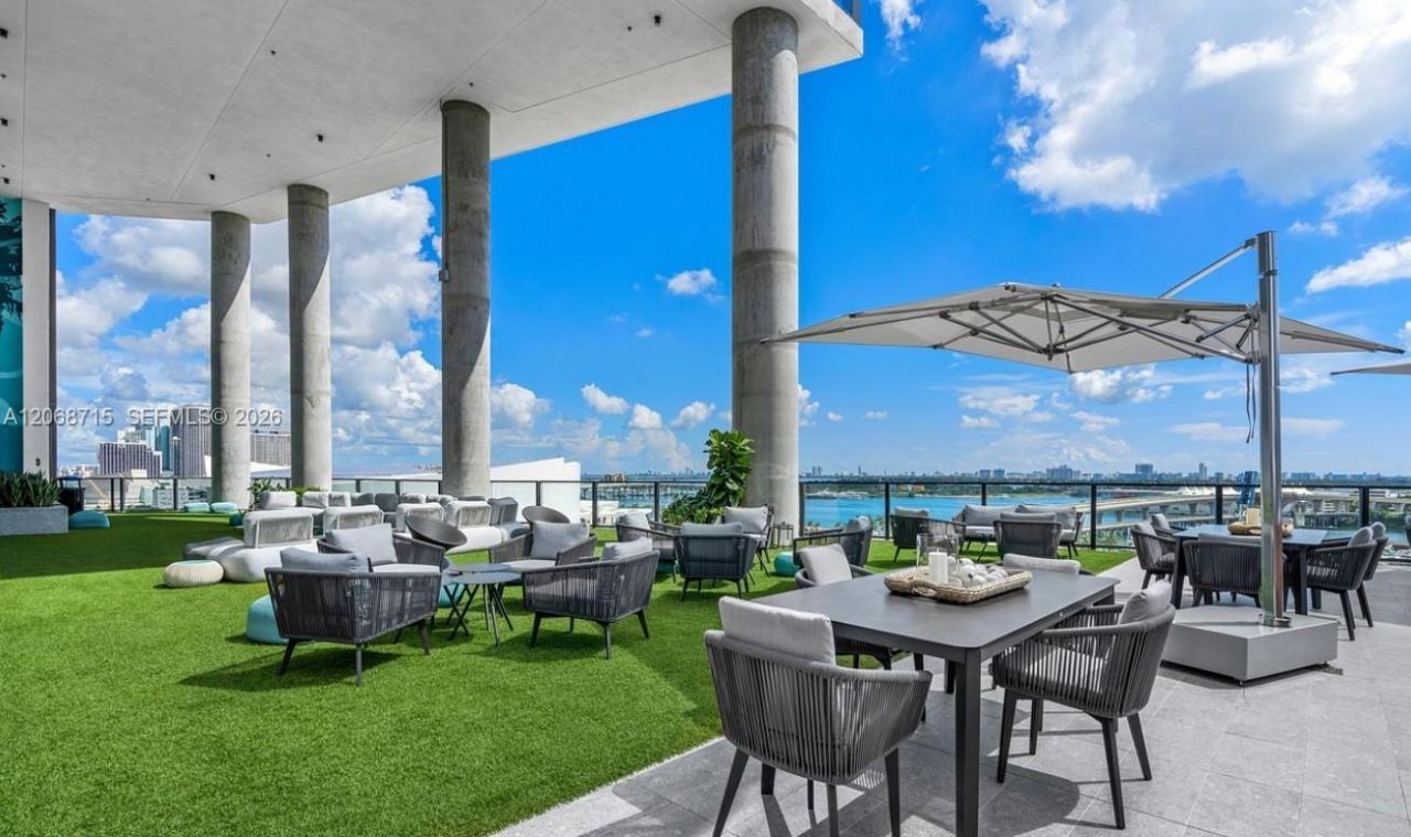 398 NE 5th St , Unit 2203, Miami, FL 33132 Photo
