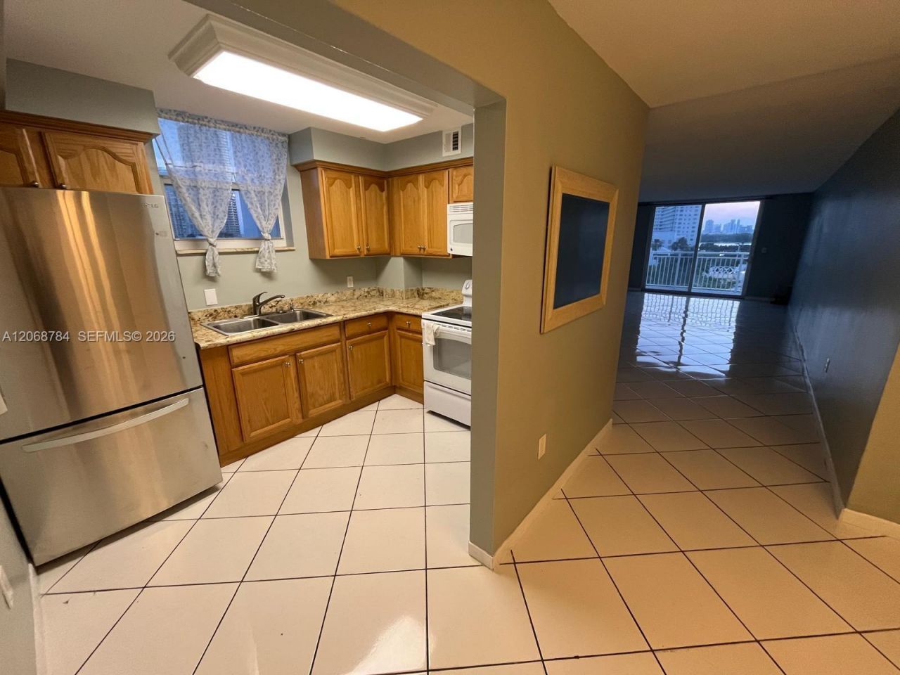1045 10th St, Unit 704, Miami Beach, FL 33139 Photo