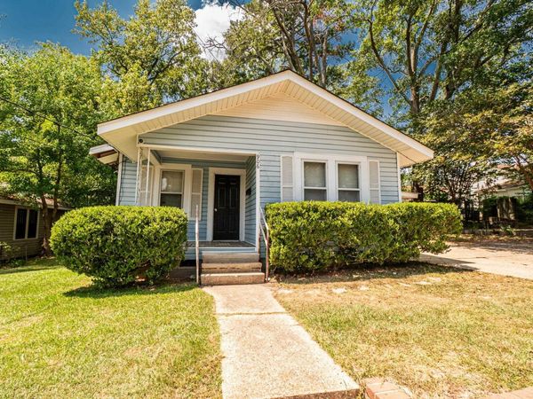 906 N PARK Street, El Dorado, AR 71730