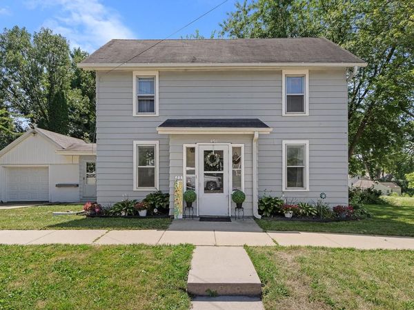 401 Columbia Avenue, Deforest, WI 53532