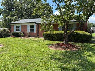 160 S HUGHES STREET, HAMILTON, VA 20158