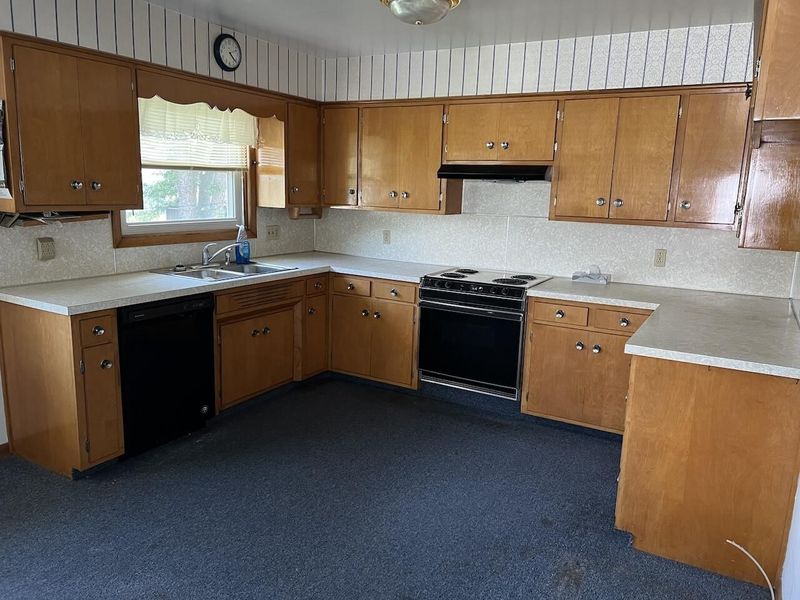 211 E North Street, Anna, OH 45302 Photo 4