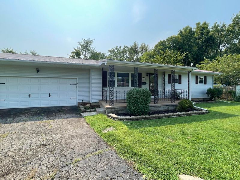 129 Gale Court , Circleville, OH 43113 Photo 2