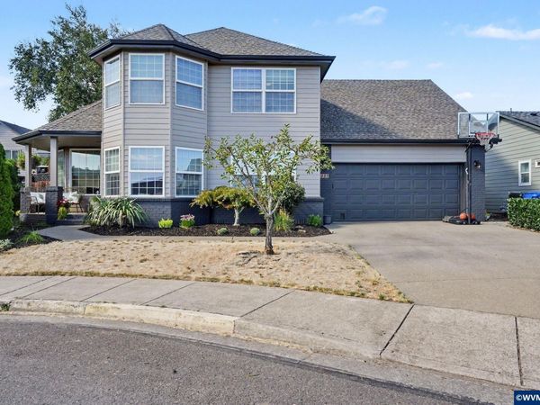 2337 Margarett St NW, Salem, OR 97304