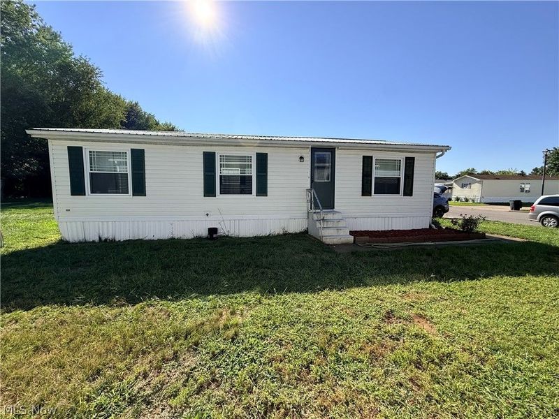 610 sandpiper Lane, New Philadelphia, OH 44663 Photo 3