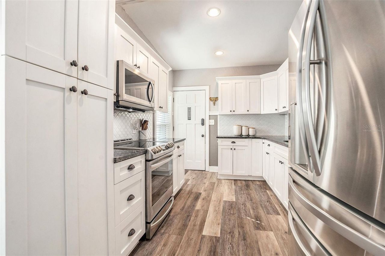 2134 Serpentine Circle S, Saint Petersburg, FL 33712 Photo