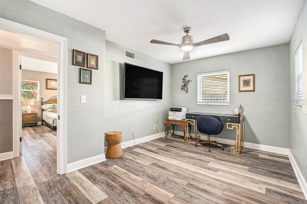 2134 Serpentine Circle S, Saint Petersburg, FL 33712 Photo
