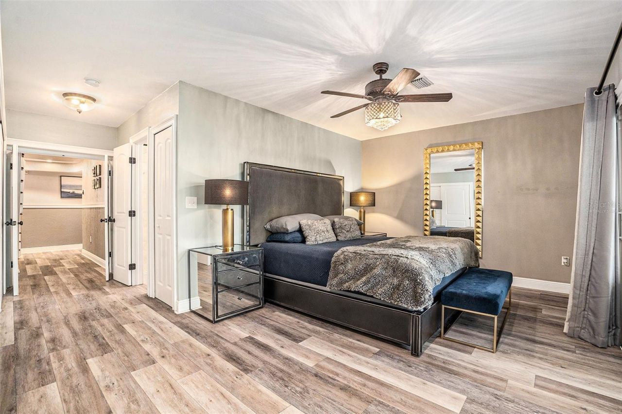 2134 Serpentine Circle S, Saint Petersburg, FL 33712 Photo