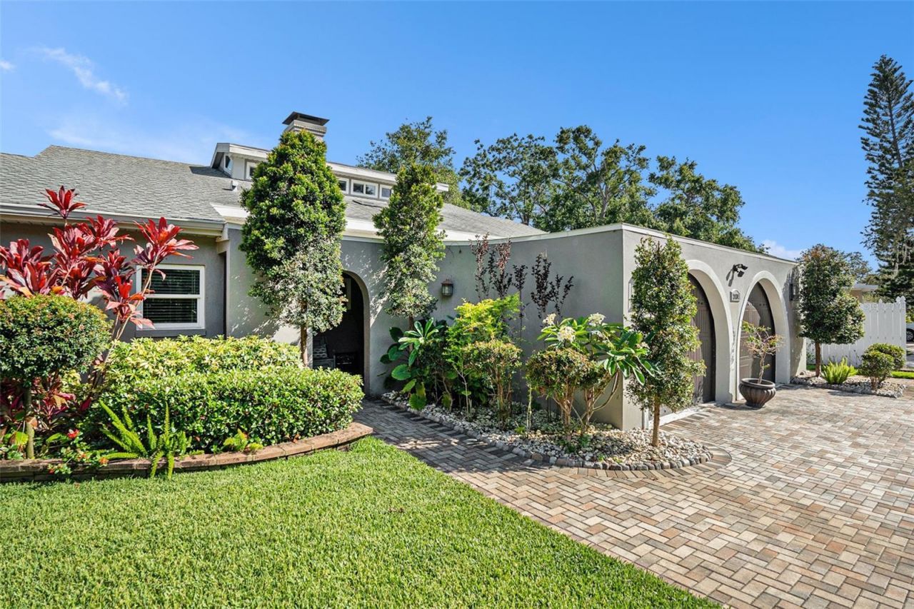 2134 Serpentine Circle S, Saint Petersburg, FL 33712 Photo