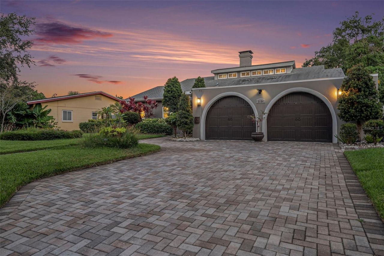 2134 Serpentine Circle S, Saint Petersburg, FL 33712 Photo