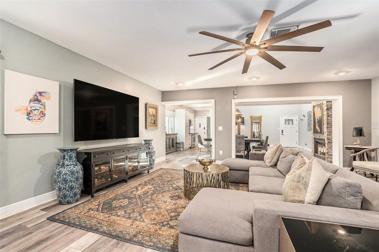 2134 Serpentine Circle S, Saint Petersburg, FL 33712 Photo