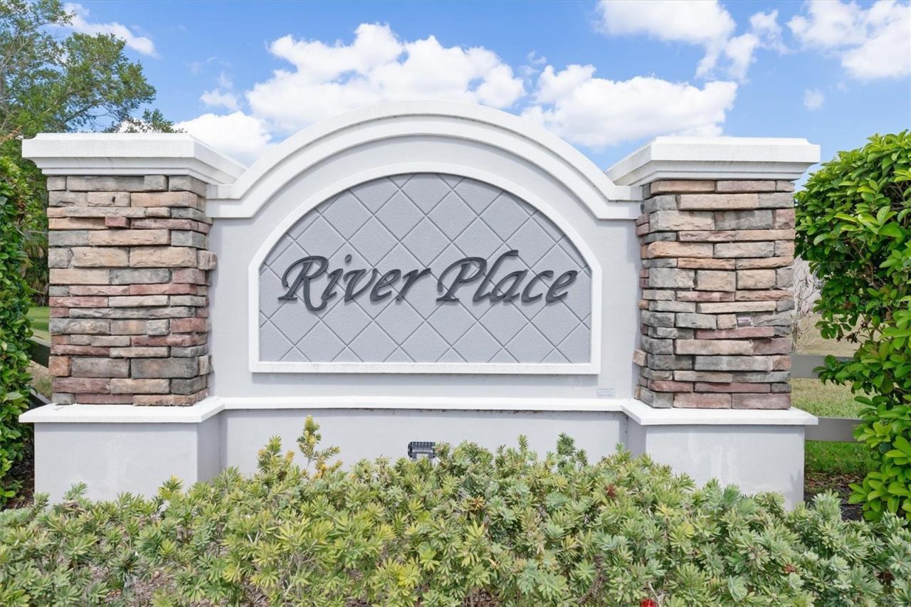 6918 74th Street Circle E, Bradenton, FL 34203 Photo