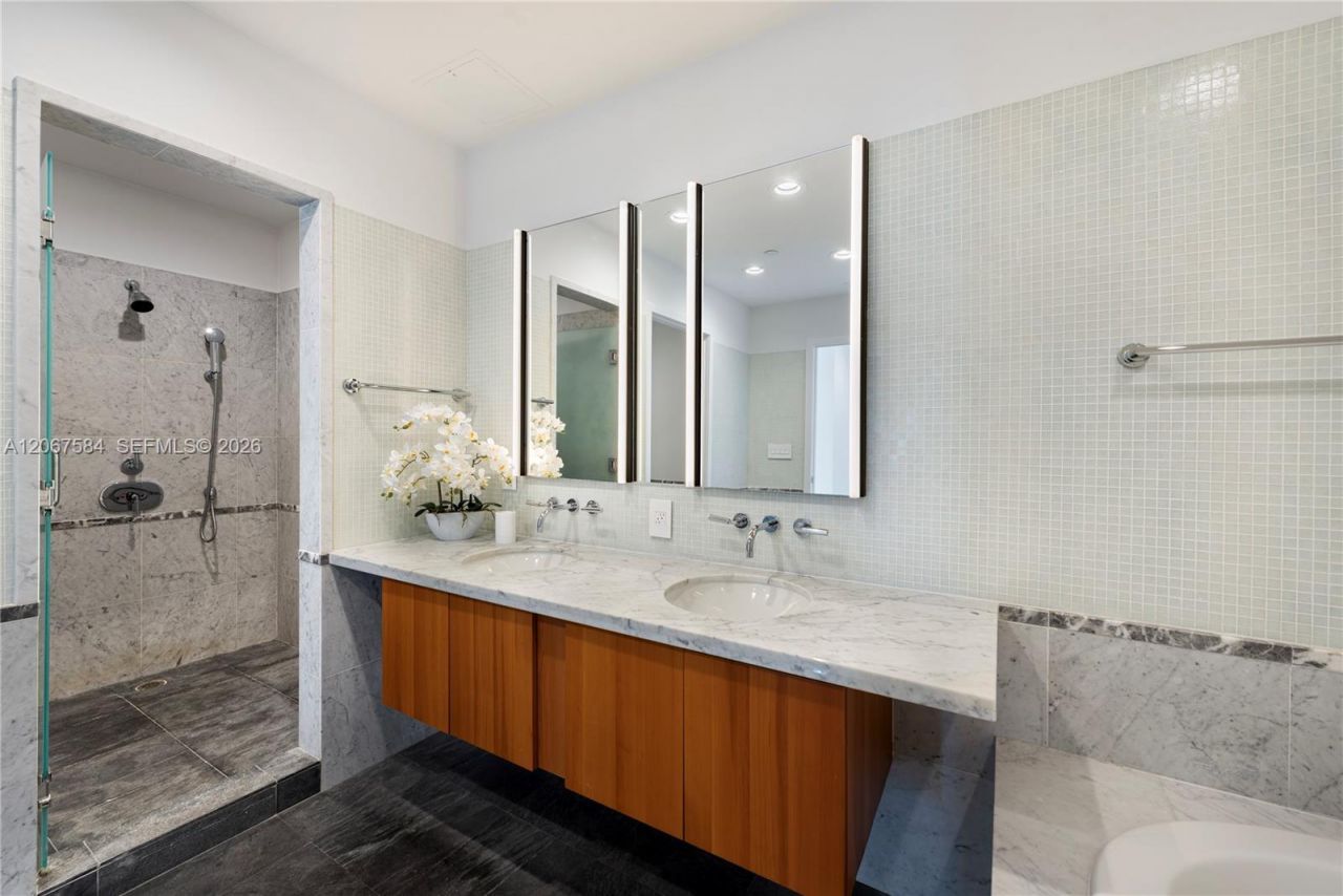 6101 Aqua Ave, Unit 703, Miami Beach, FL 33141 Photo