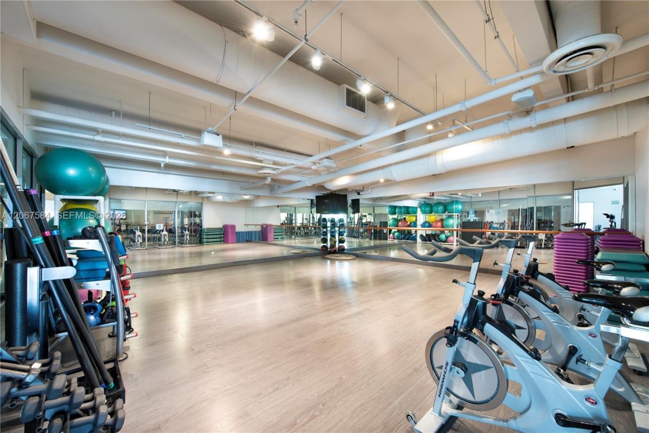 6101 Aqua Ave, Unit 703, Miami Beach, FL 33141 Photo