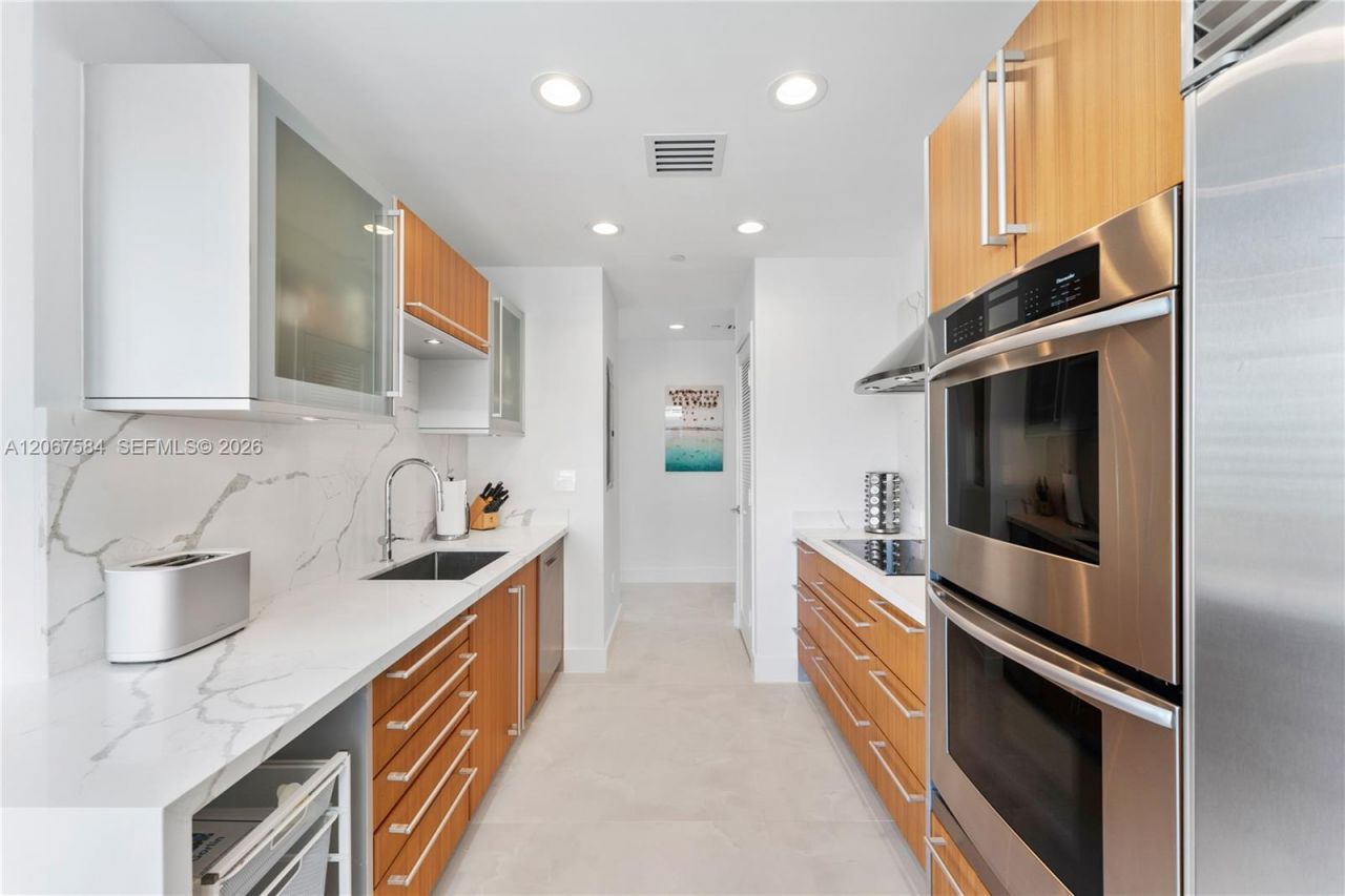 6101 Aqua Ave, Unit 703, Miami Beach, FL 33141 Photo