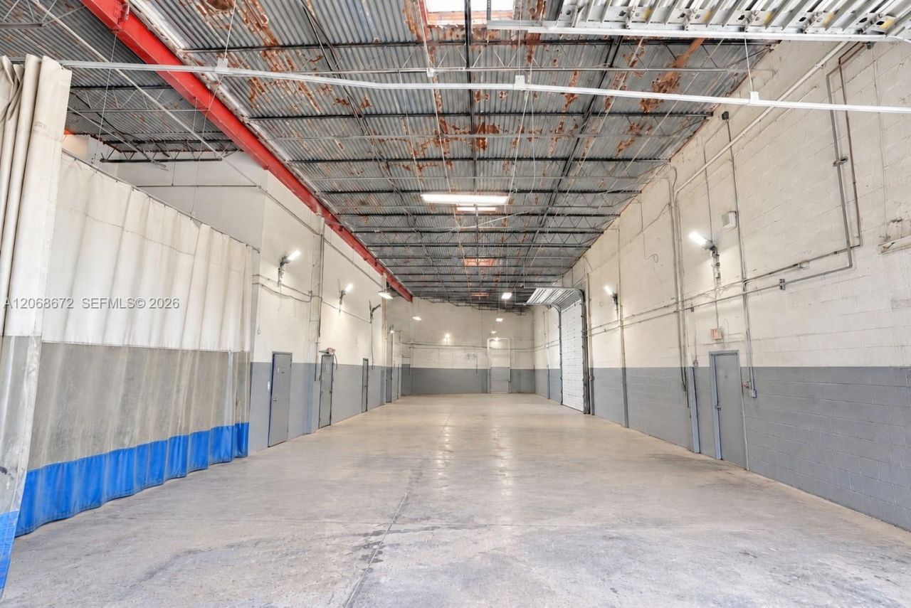 660 NW 137th St, North Miami, FL 33168 Photo