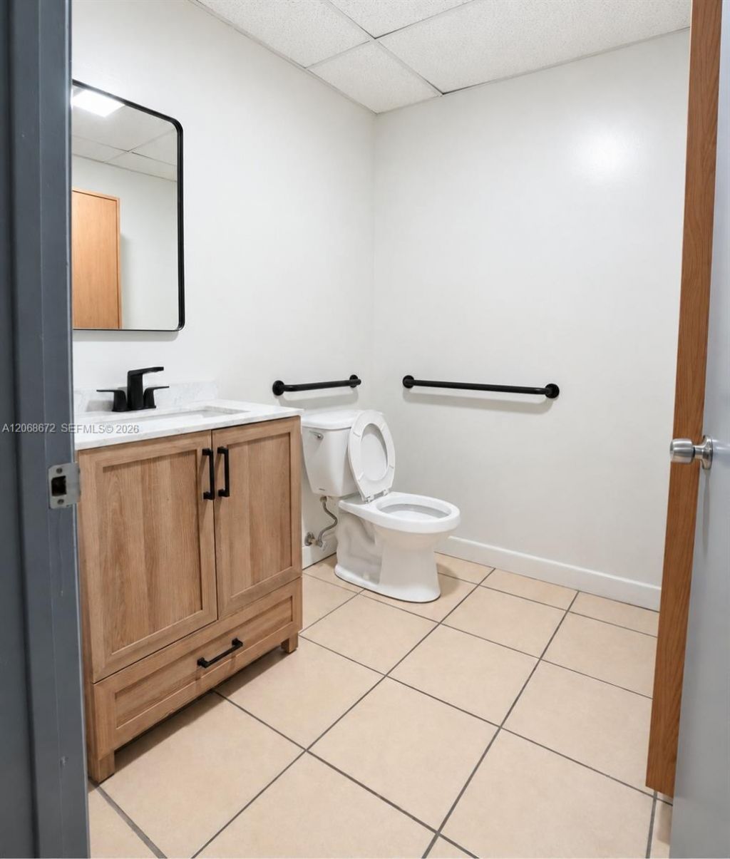 660 NW 137th St, North Miami, FL 33168 Photo