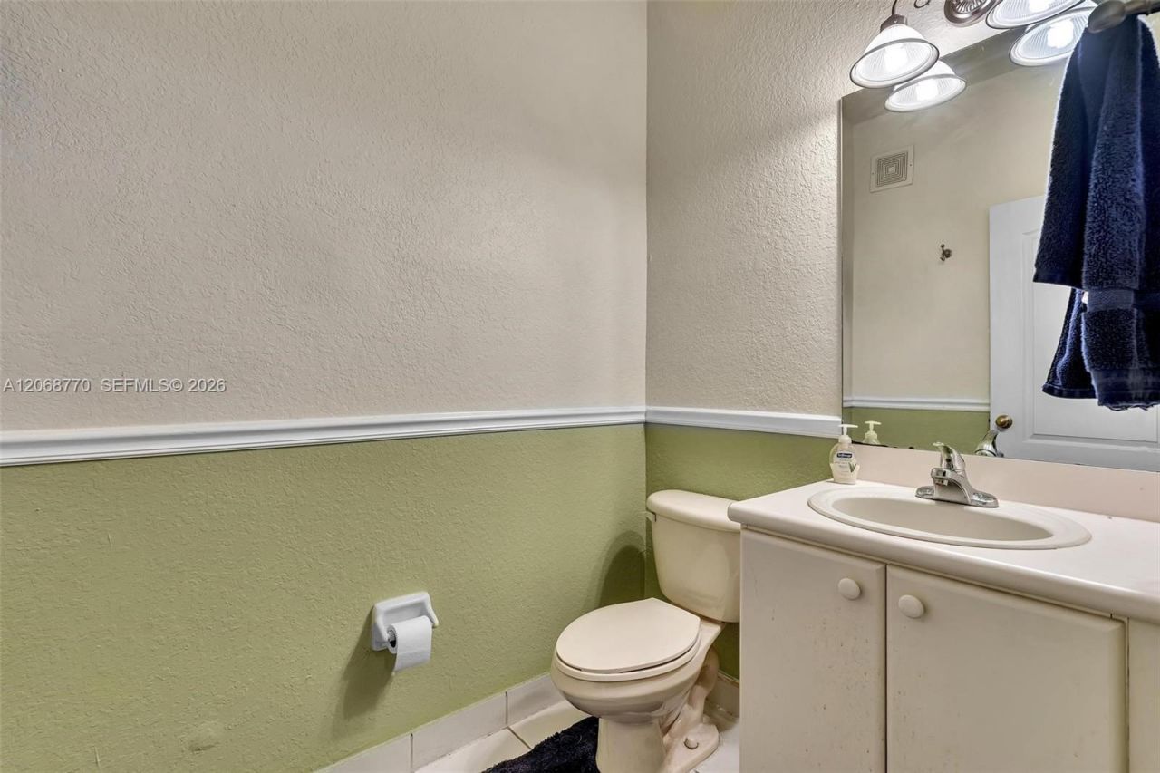4435 SW 160th Ave, Unit 215, Miramar, FL 33027 Photo