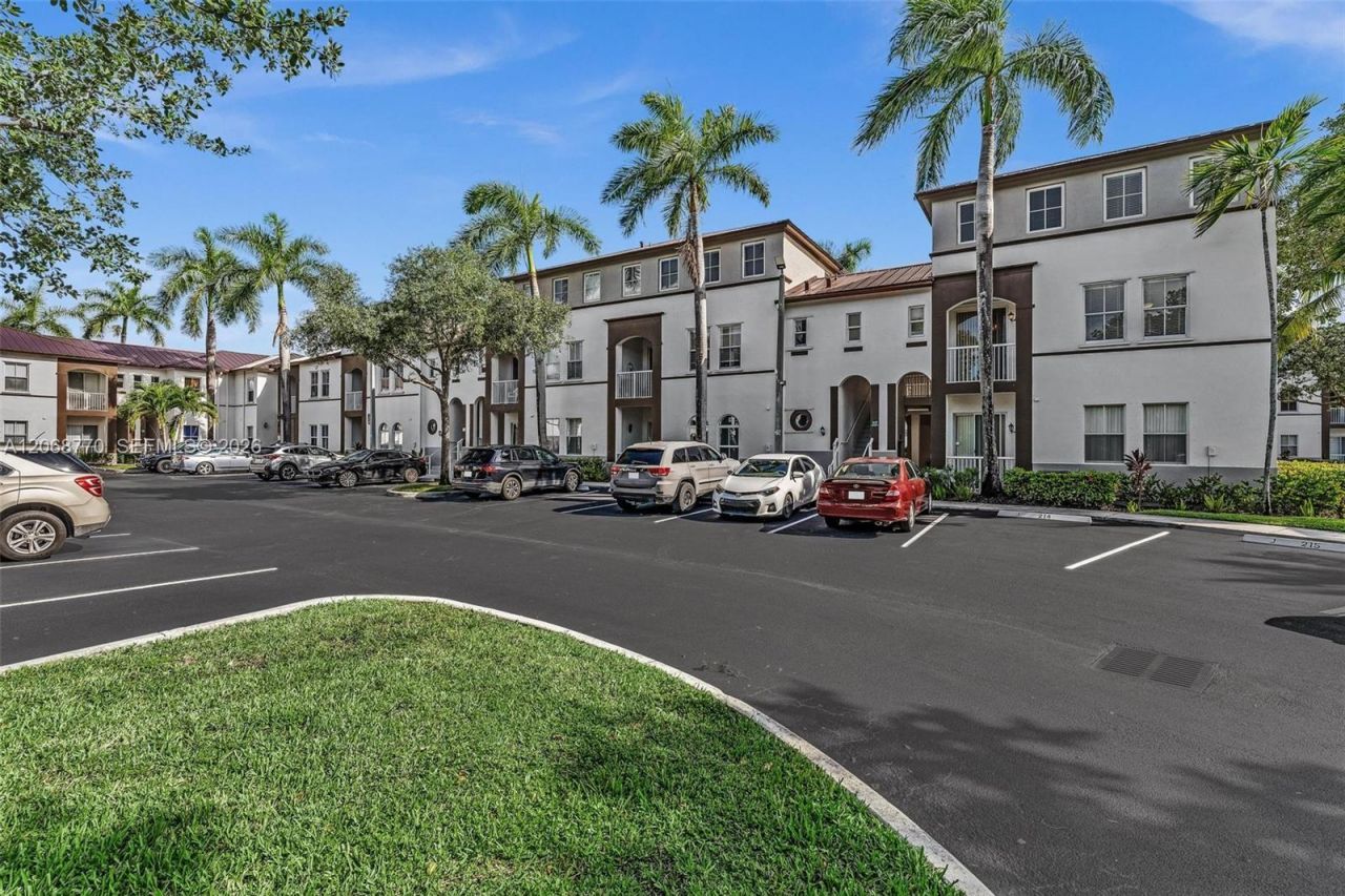 4435 SW 160th Ave, Unit 215, Miramar, FL 33027 Photo